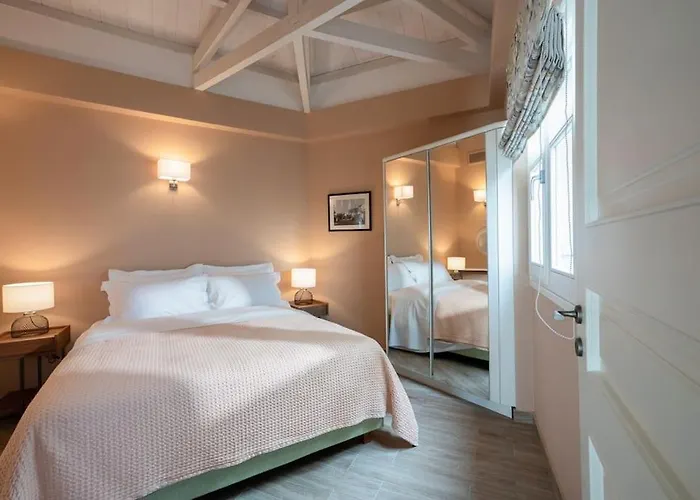 Maistro - Old Town Collection * Kyparissia