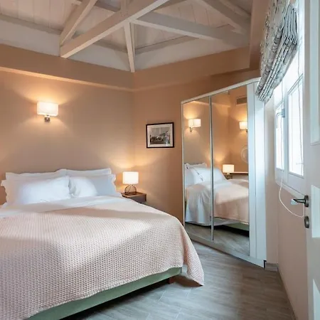 Maistro Residence, Old Town Collection * Kyparissia