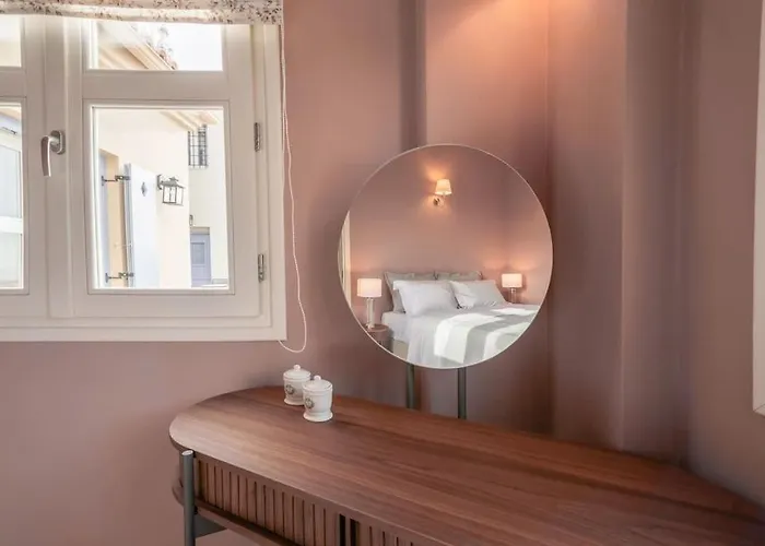 Maistro - Old Town Collection Kyparissia